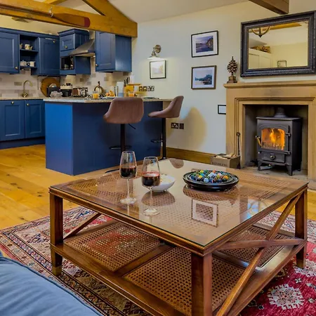 Holiday home Duke Of Portland Boathouse On The Shore Of Ullswater Ideal For A Romantic Break *